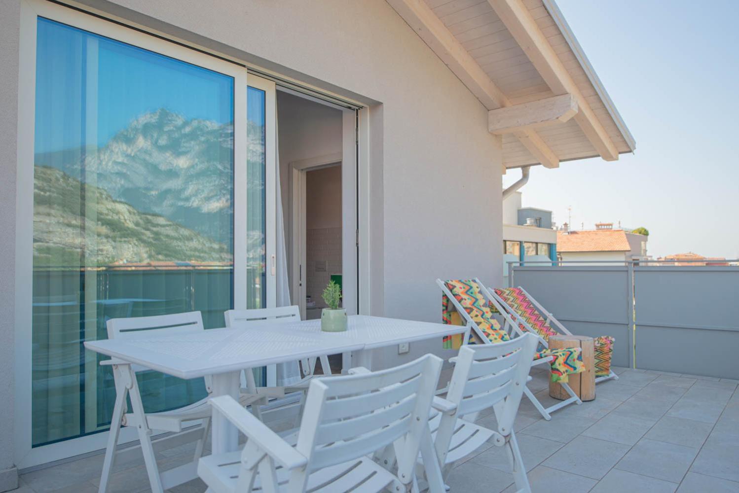 Glocal Torbole Hotel Torbole Sul Garda Exterior photo